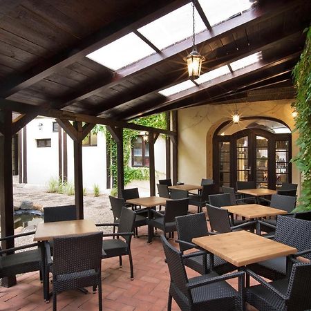 Hotel U Hada Zatec Exterior photo